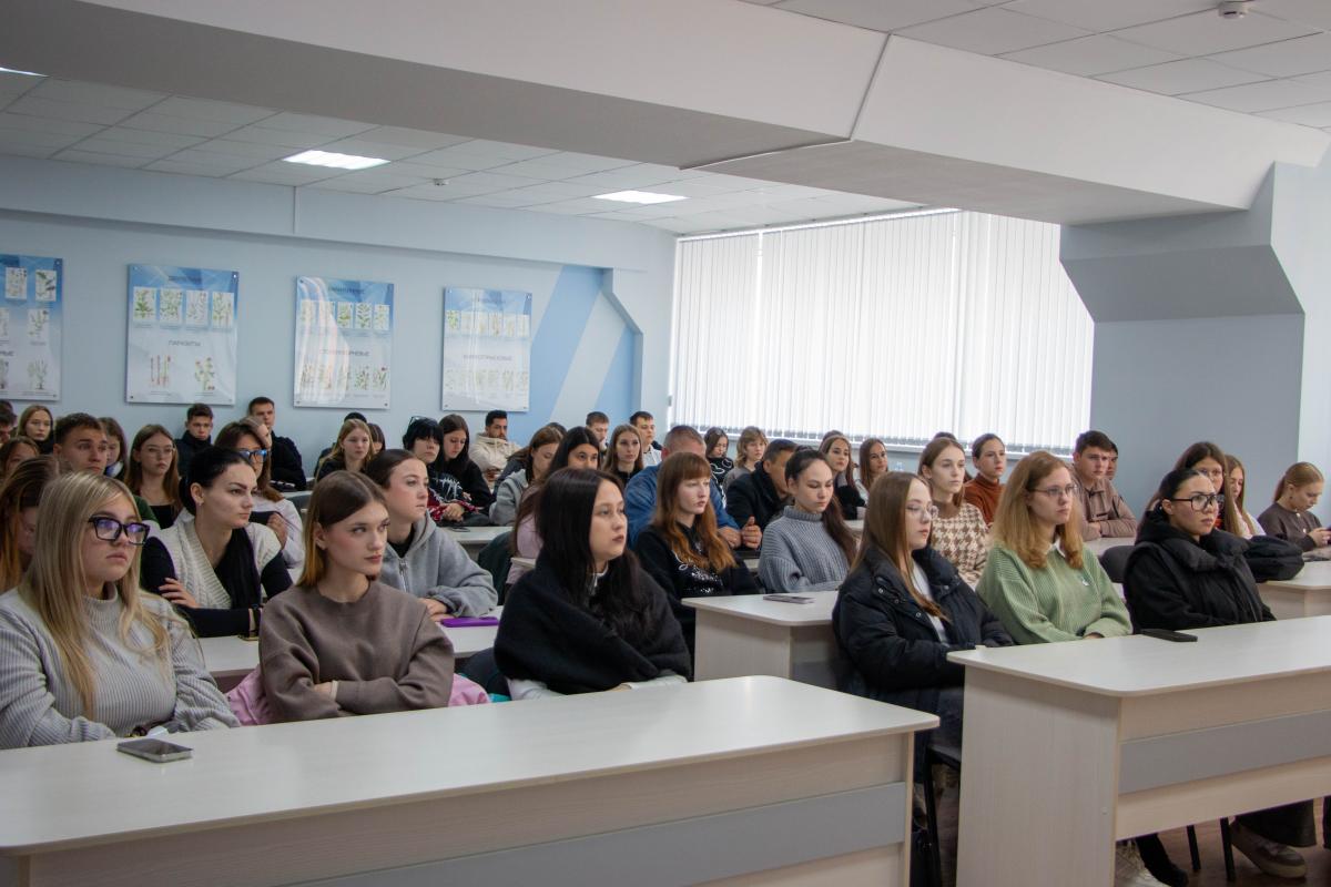 Студентам Вавиловского университета рассказали о вреде наркотических веществ