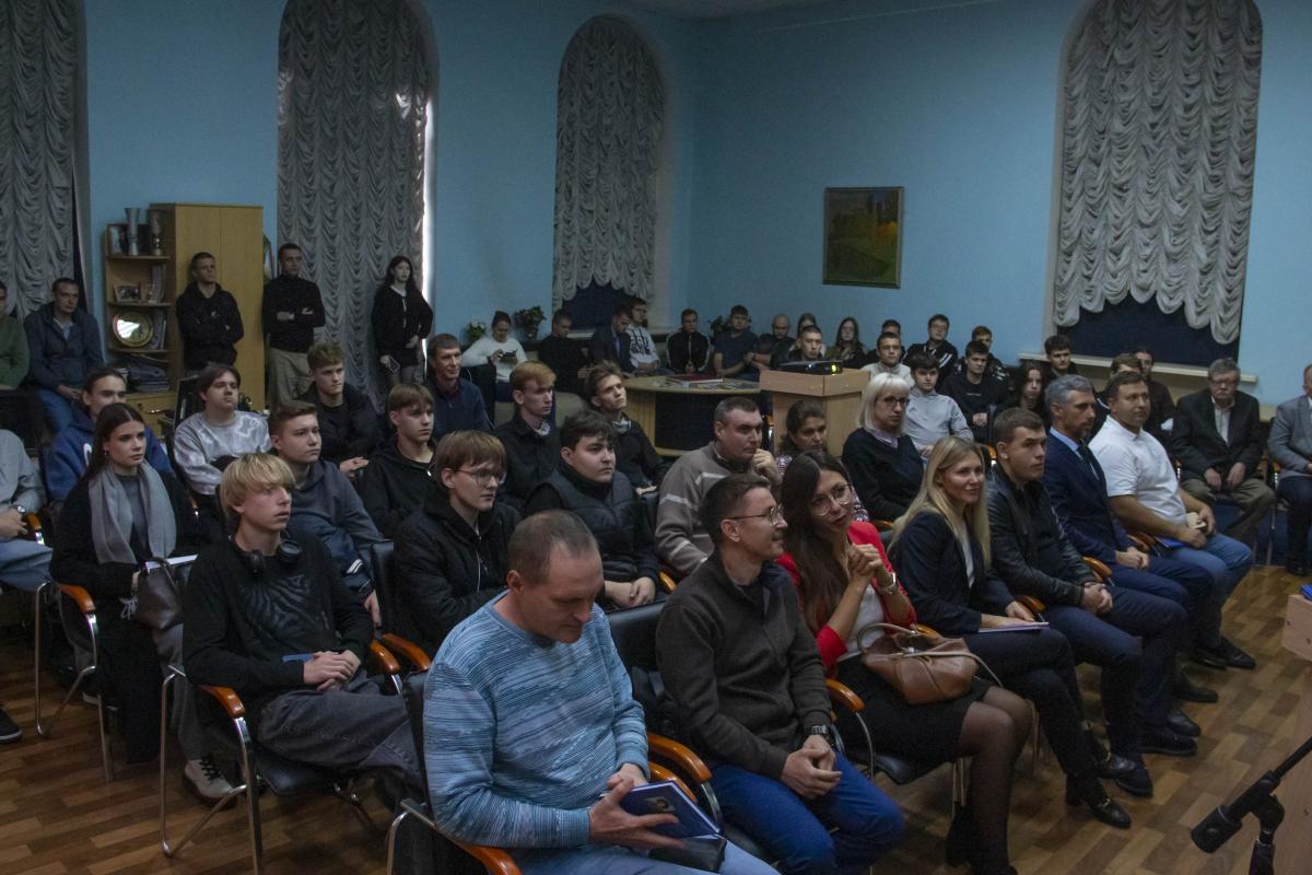 Профессор Фярид Абдразаков издал книгу о своем научном и жизненном пути Фото 11