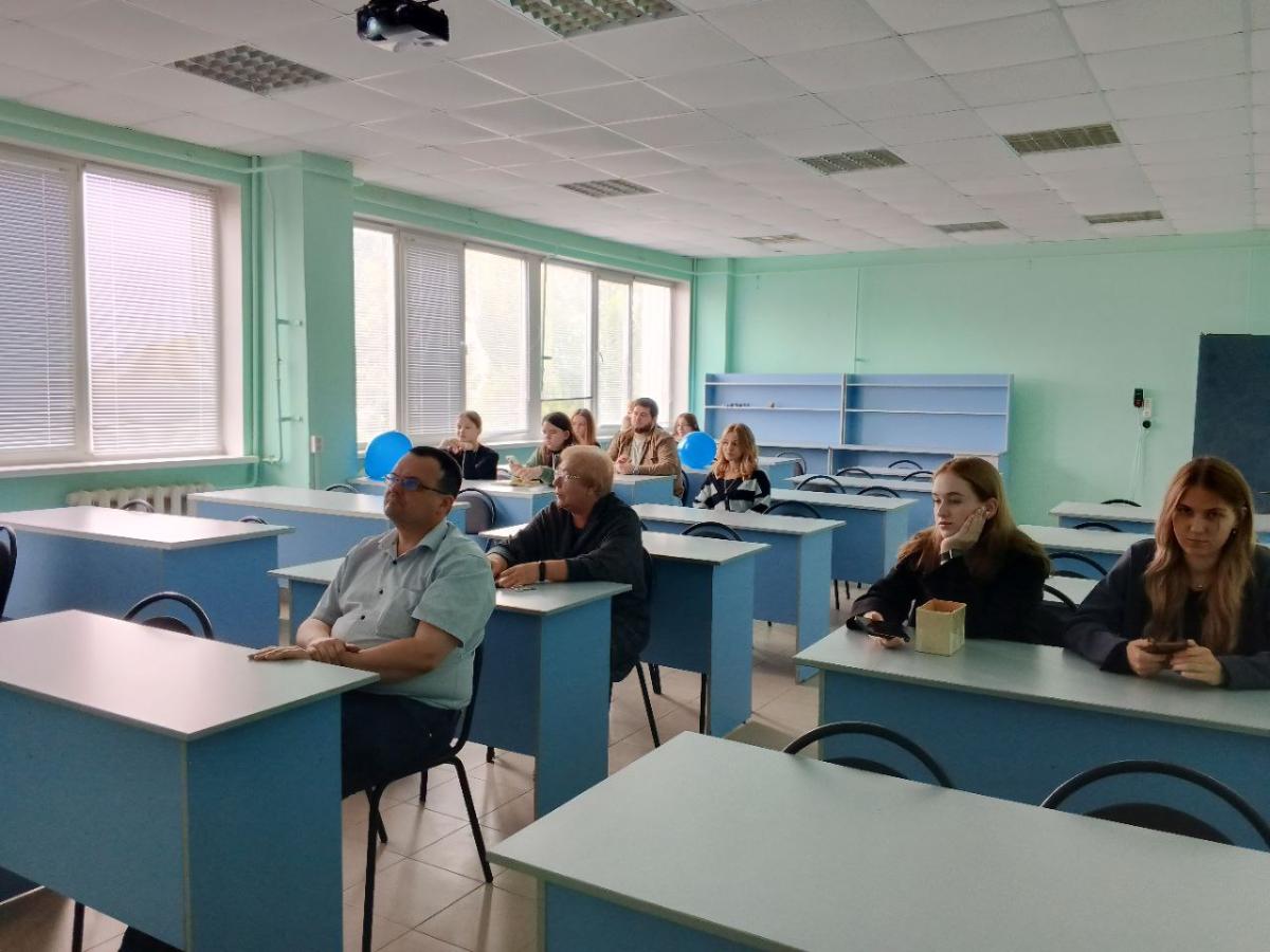 В рамках форума «Современные биотехнологии в создании устойчивого развития российских регионов: тренды и вызовы» проведена панельная дискуссия «Химия и физика» Фото 1