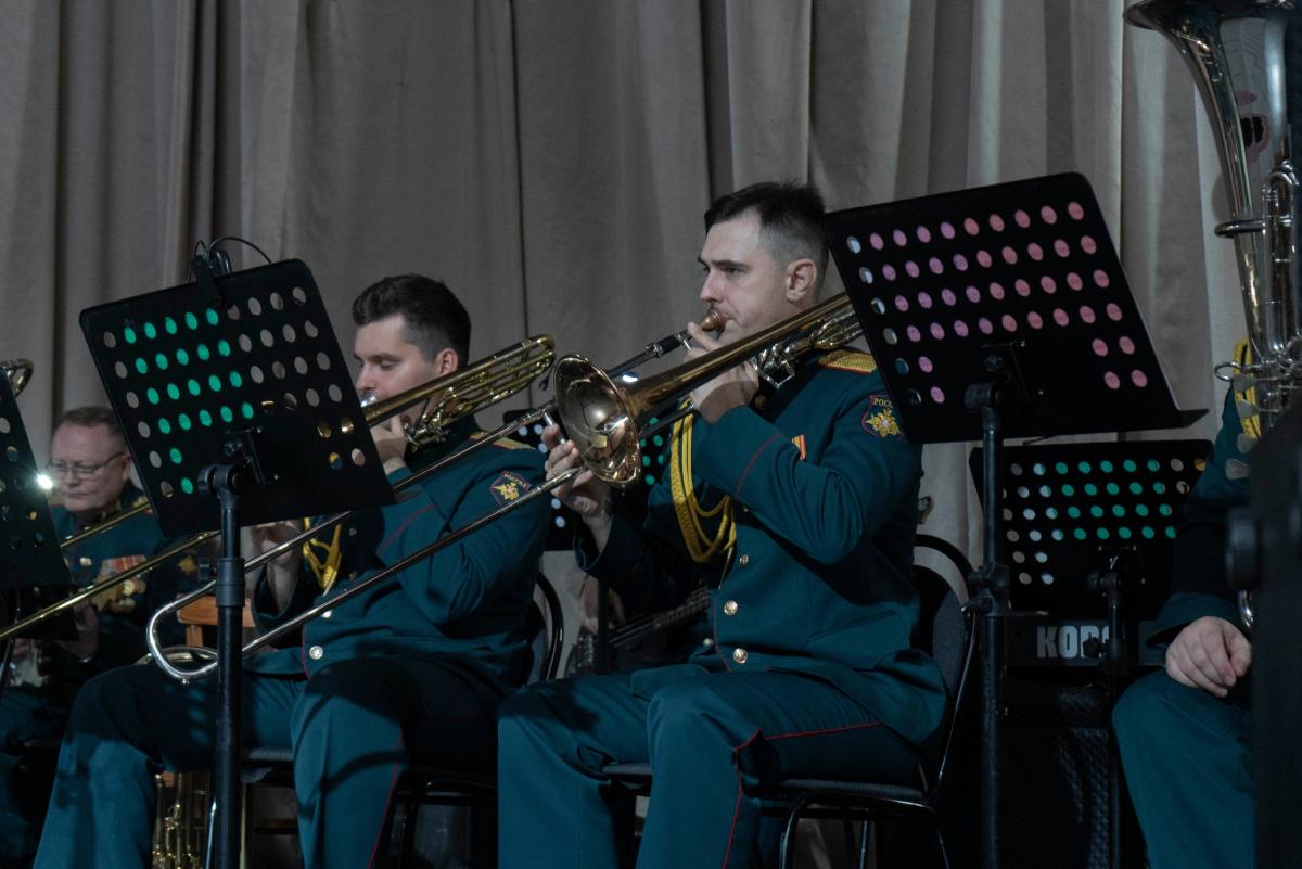 Торжественный концерт ко Дню народного единства состоялся в Вавиловском университете Фото 2