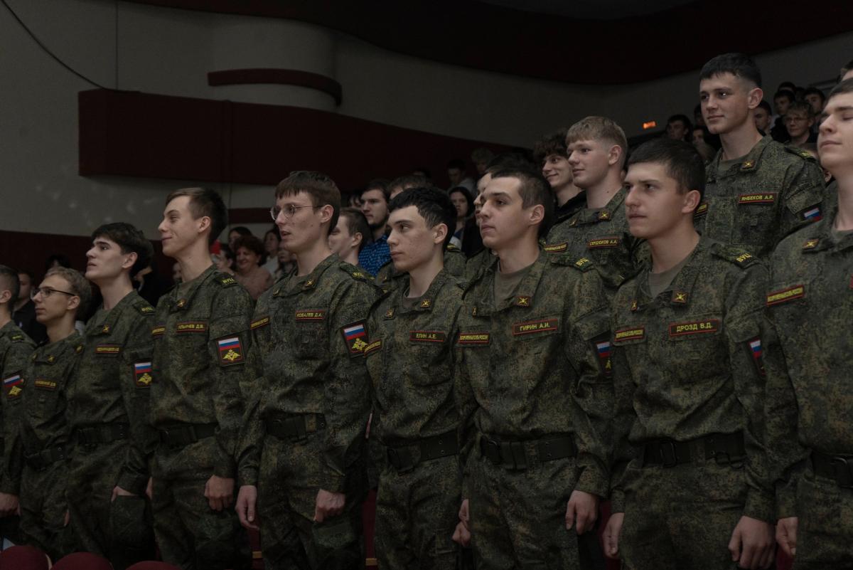 Торжественный концерт ко Дню народного единства состоялся в Вавиловском университете Фото 9