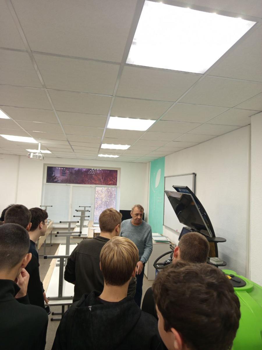 Совместные занятия обучающихся специальности 35.02.16 Эксплуатация и ремонт сельскохозяйственной техники и оборудования с работодателем Фото 2