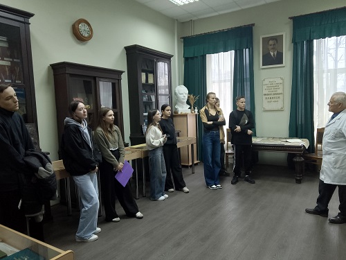 Посещение мемориального кабинета-музея академика Н.И. Вавилова Фото 1 Посещение мемориального кабинета-музея академика Н.И. Вавилова Фото 1