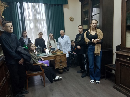 Посещение мемориального кабинета-музея академика Н.И. Вавилова Фото 4 Посещение мемориального кабинета-музея академика Н.И. Вавилова Фото 4