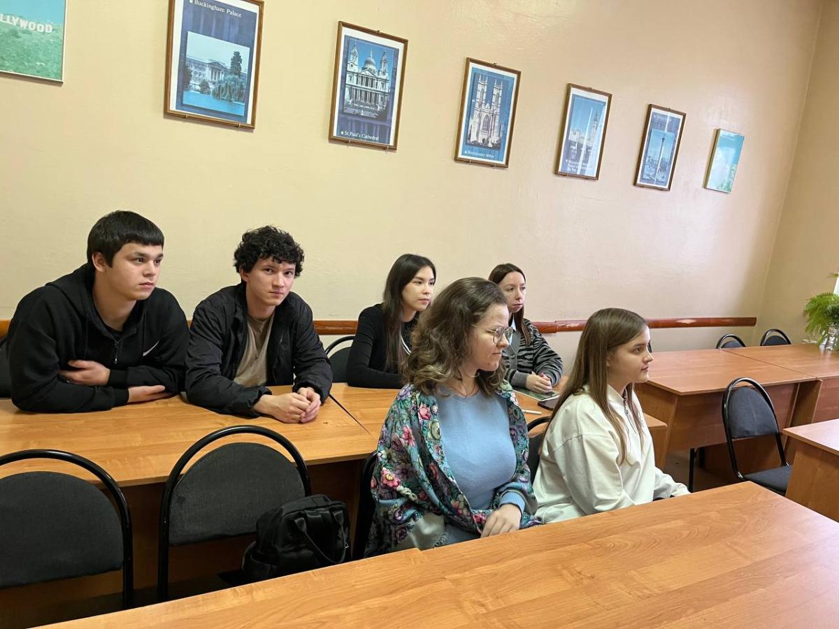 Заседание научного лингвистического общества Фото 3