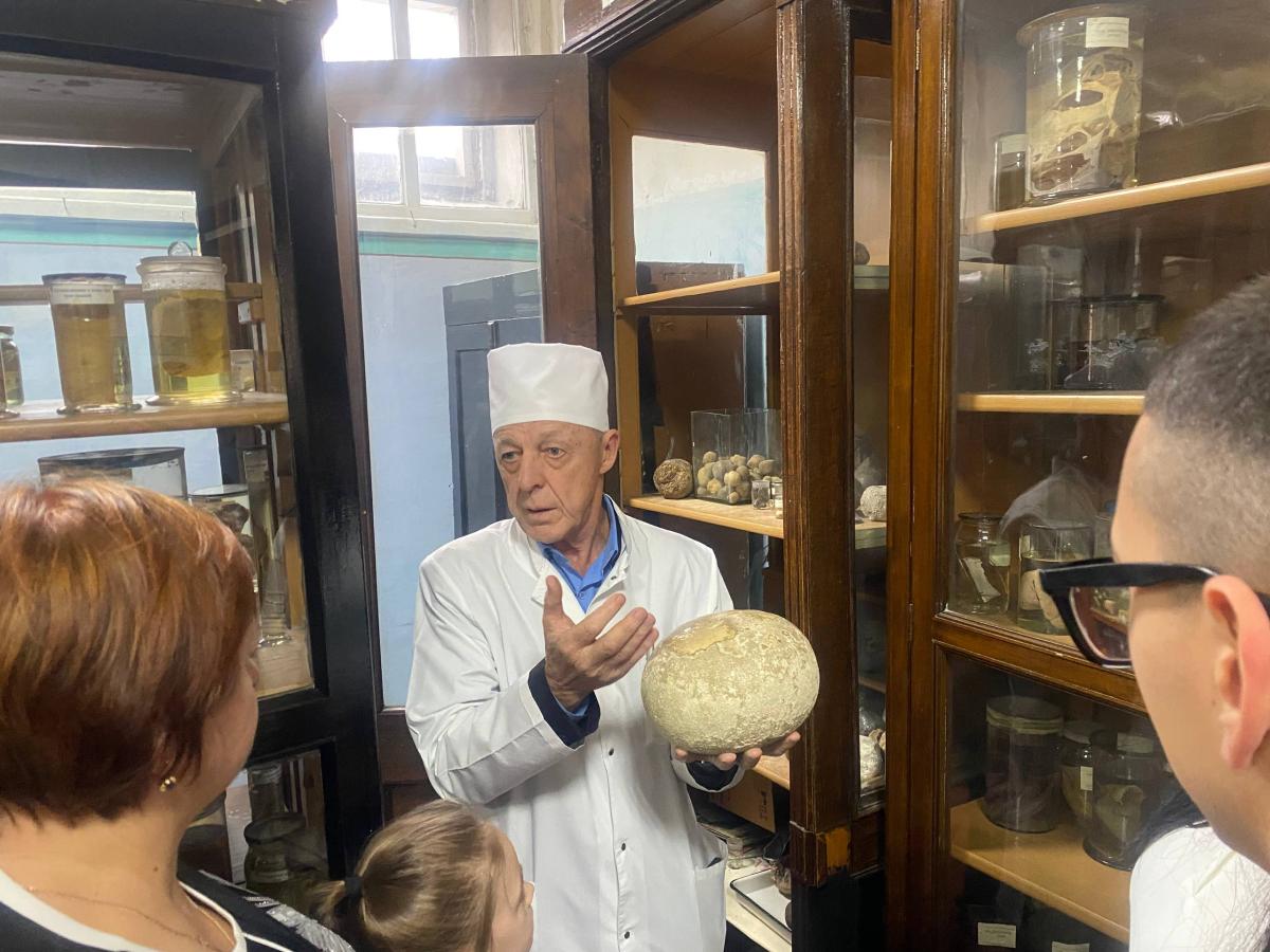 Петровские школьники посетили Вавиловский университет с экскурсией Фото 10 Петровские школьники посетили Вавиловский университет с экскурсией Фото 10