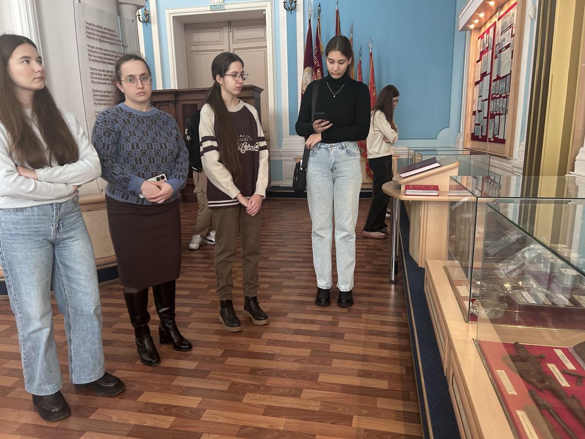 В музее прошла экскурсия для студентов ФТК Фото 3