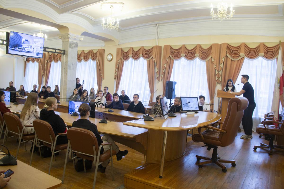 В вузе обсудили влияние цифровых технологий  и социальных сетей на молодежь Фото 10 В вузе обсудили влияние цифровых технологий  и социальных сетей на молодежь Фото 10