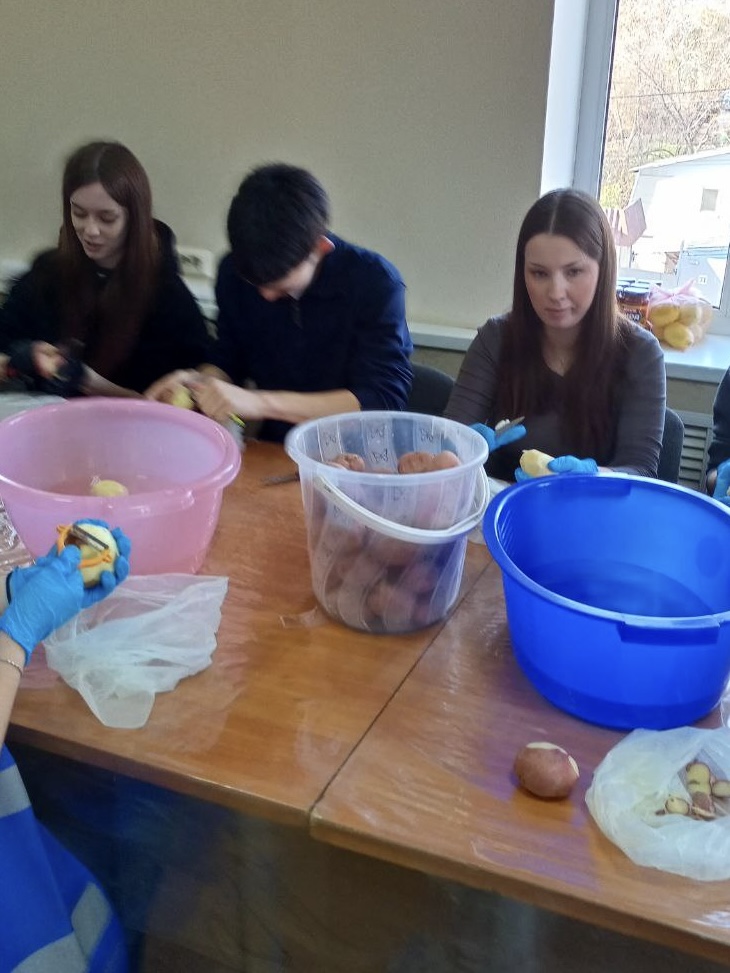 Участие студентов колледжа в волонтёрском движении Фото 1 Участие студентов колледжа в волонтёрском движении Фото 1