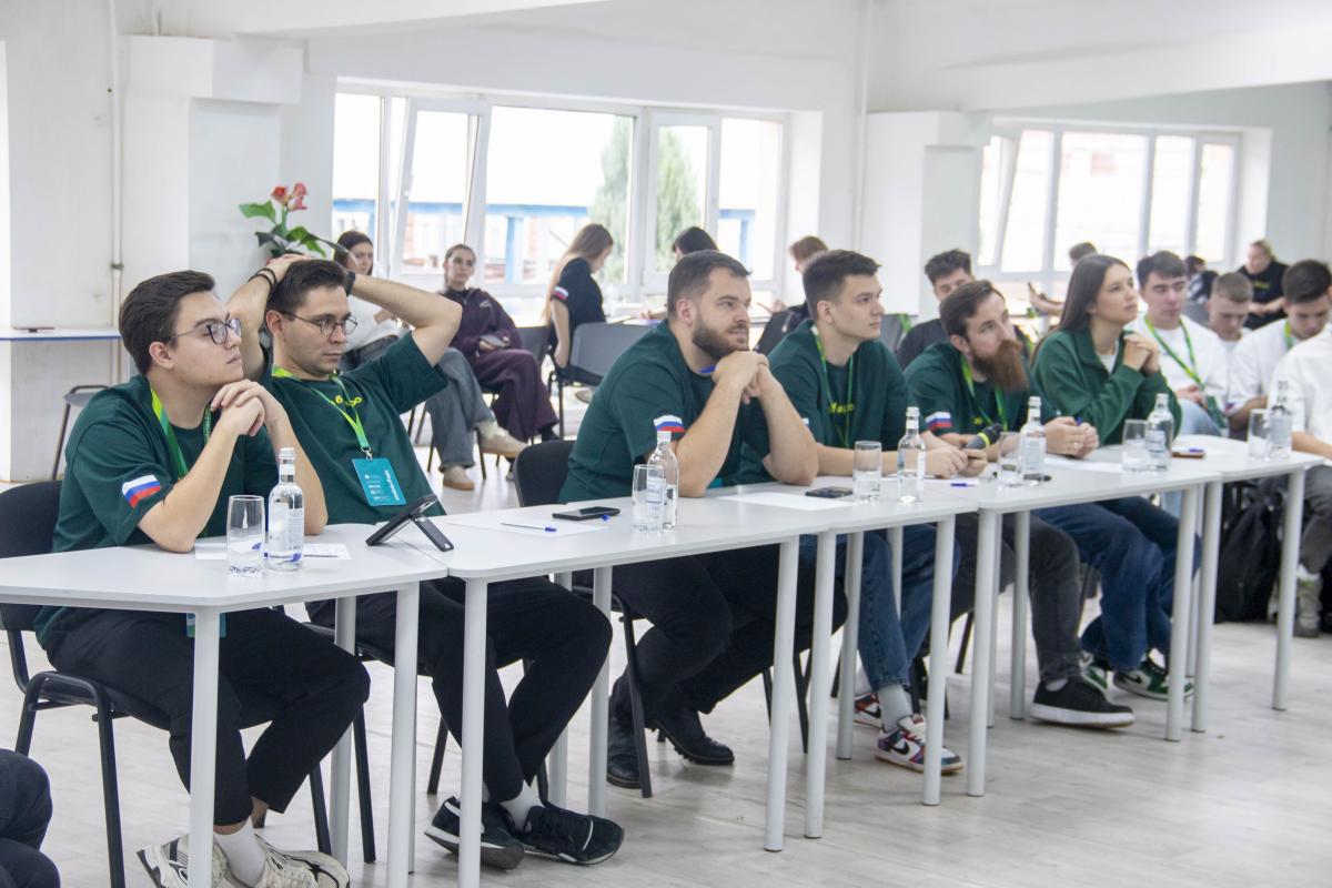 В Вавиловском университете завершилась образовательная программа «Поля возможностей» Фото 11 В Вавиловском университете завершилась образовательная программа «Поля возможностей» Фото 11