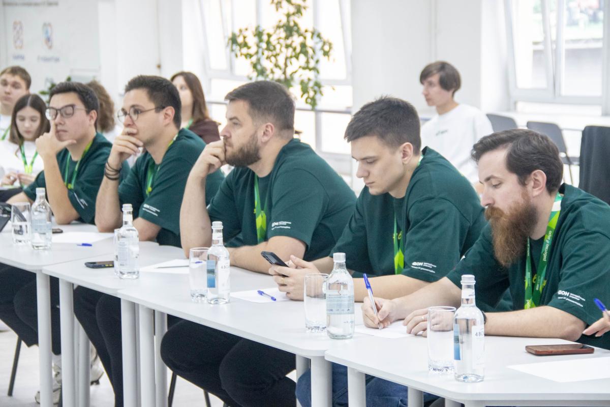 В Вавиловском университете завершилась образовательная программа «Поля возможностей» Фото 7 В Вавиловском университете завершилась образовательная программа «Поля возможностей» Фото 7