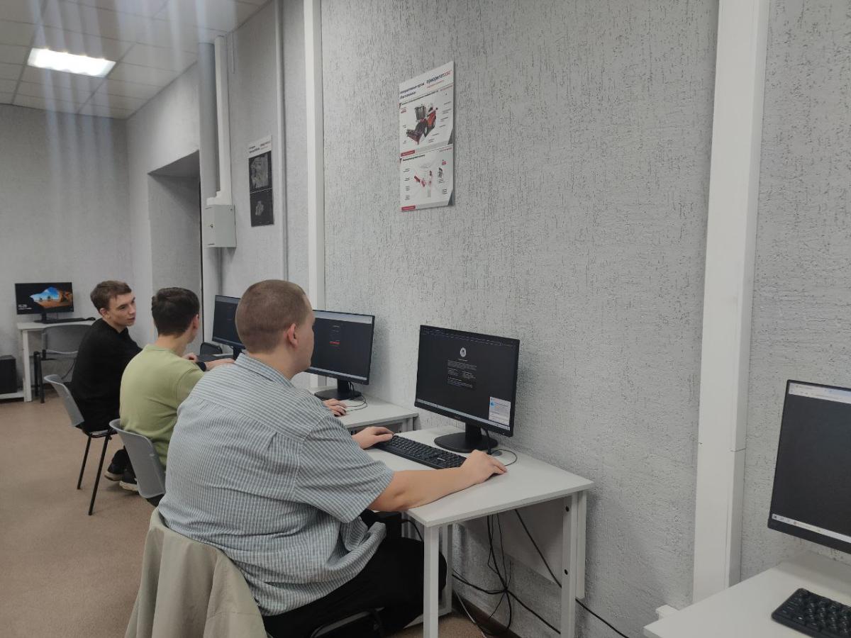 В вузе прошел 1 тур всероссийской олимпиады по фундаментальным дисциплинам для студентов Фото 3 В вузе прошел 1 тур всероссийской олимпиады по фундаментальным дисциплинам для студентов Фото 3