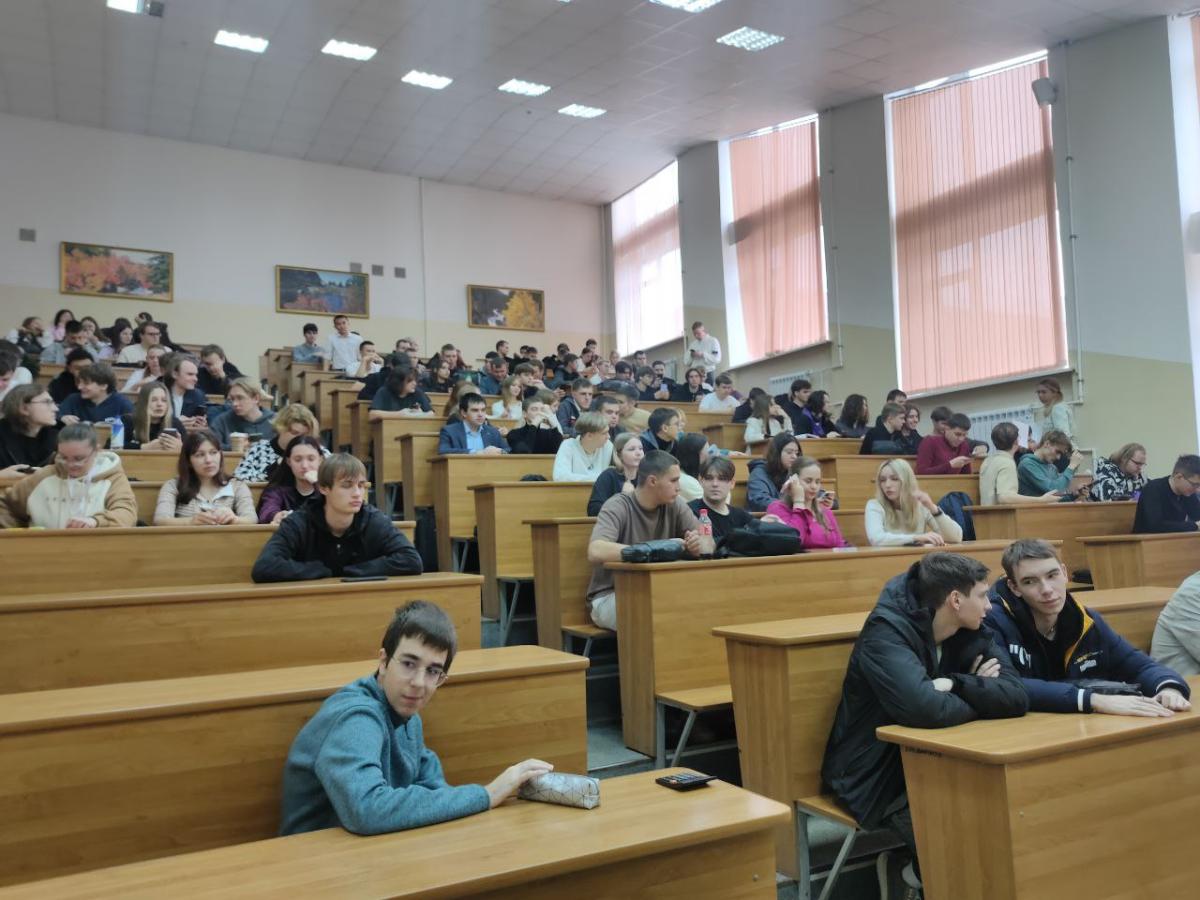 В вузе прошел 1 тур всероссийской олимпиады по фундаментальным дисциплинам для студентов Фото 4 В вузе прошел 1 тур всероссийской олимпиады по фундаментальным дисциплинам для студентов Фото 4