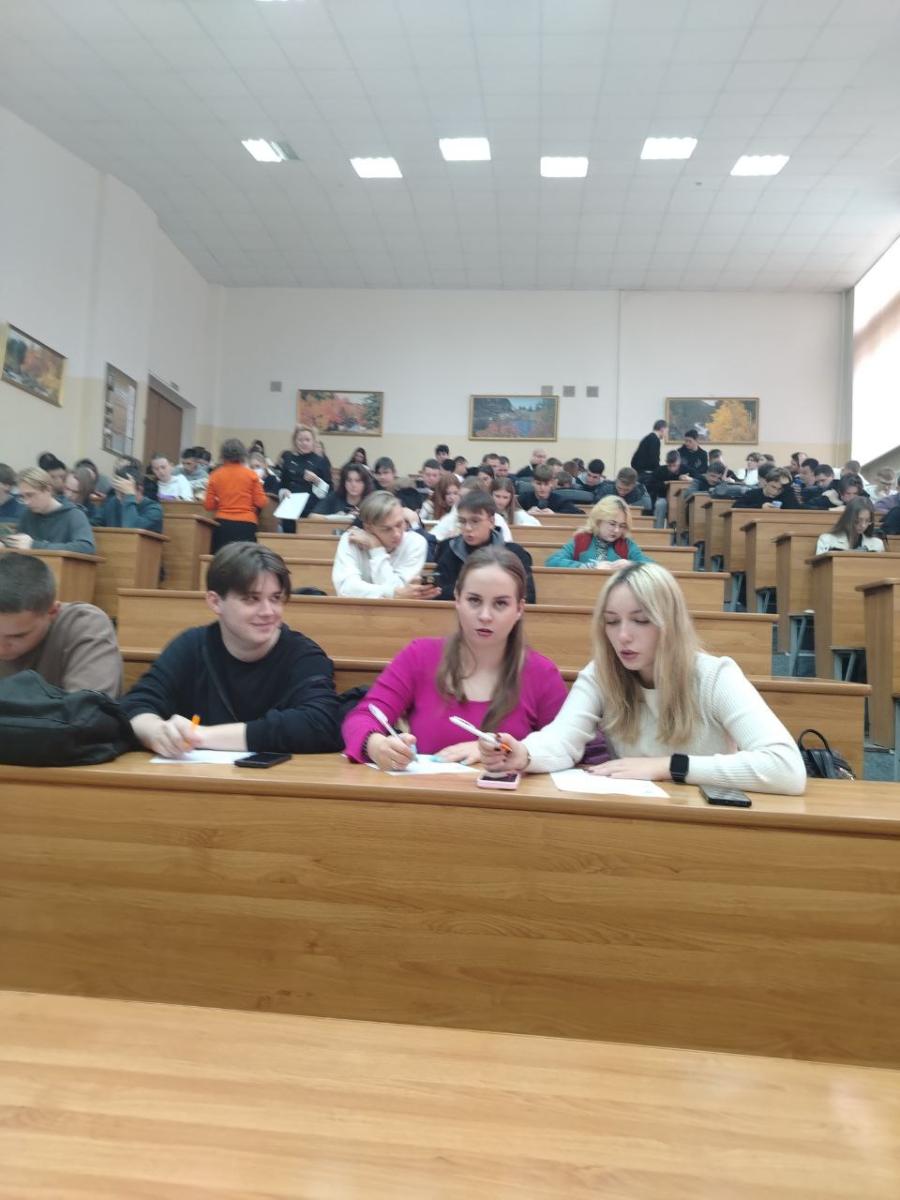 В вузе прошел 1 тур всероссийской олимпиады по фундаментальным дисциплинам для студентов Фото 8 В вузе прошел 1 тур всероссийской олимпиады по фундаментальным дисциплинам для студентов Фото 8