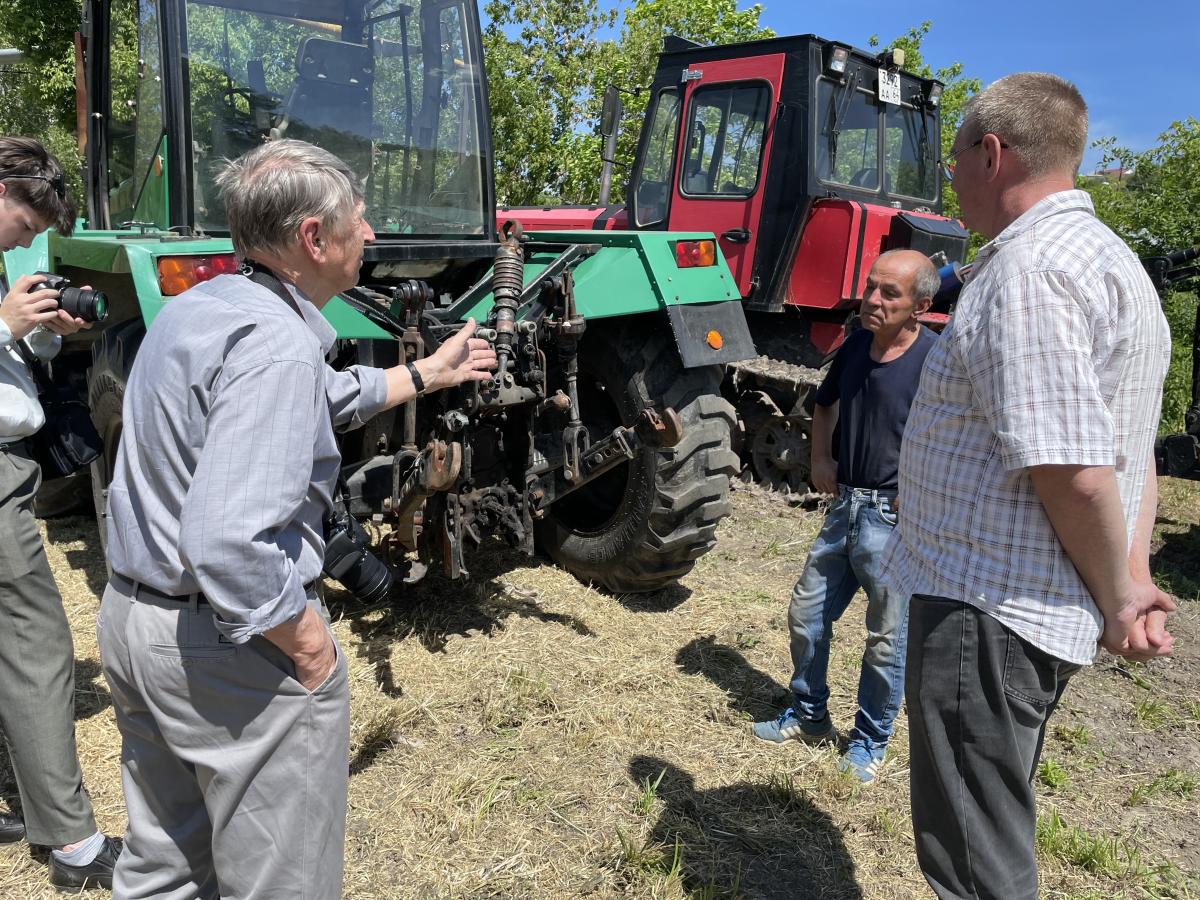 "Партнёрство в тракторостроении: Встреча с представителем АО «Научно-производственная корпорация «Уралвагонзавод» на базе университета" Фото 1
