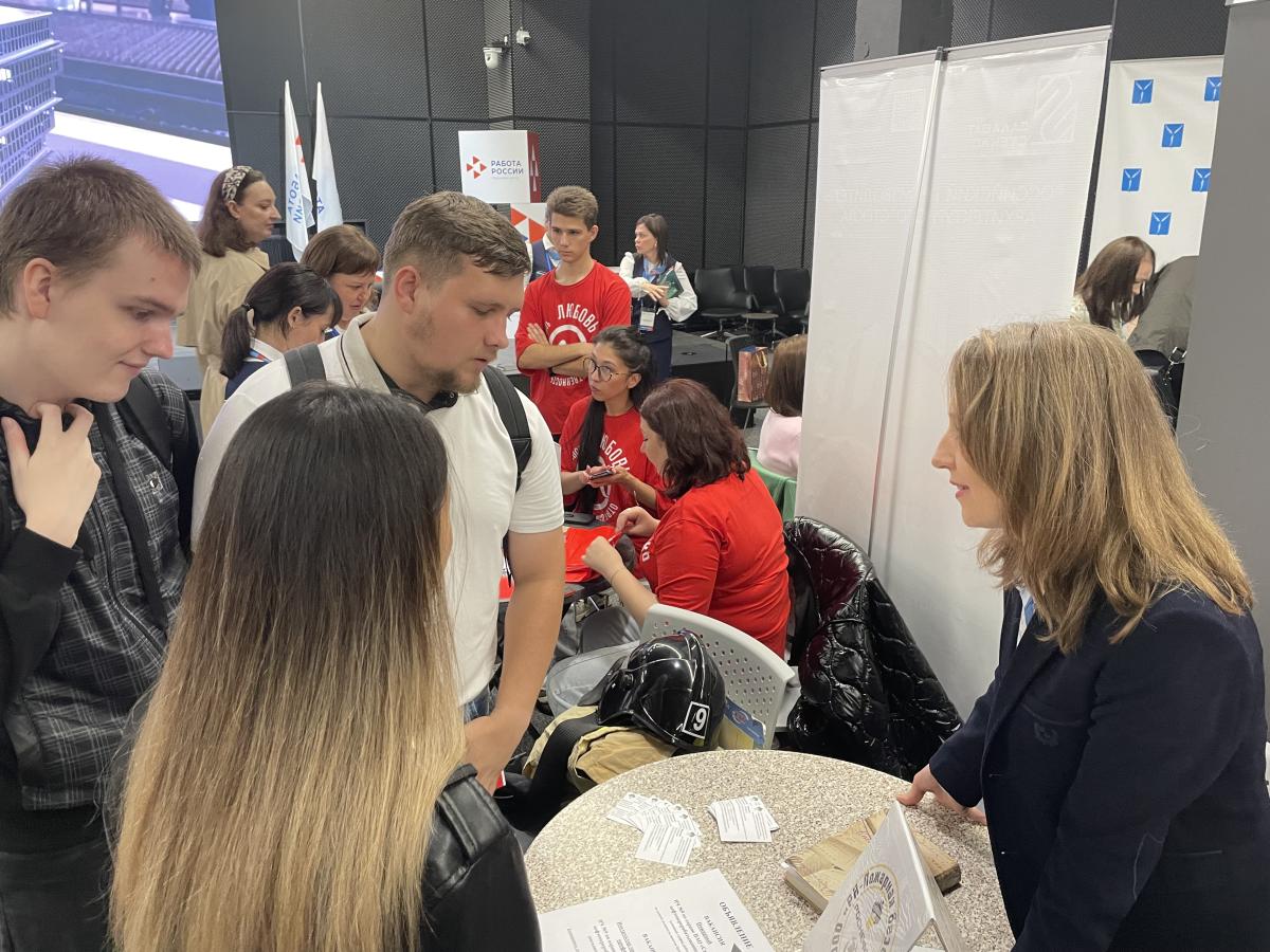 Встреча работодателей со студентами: шаг к успешному трудоустройству Фото 5