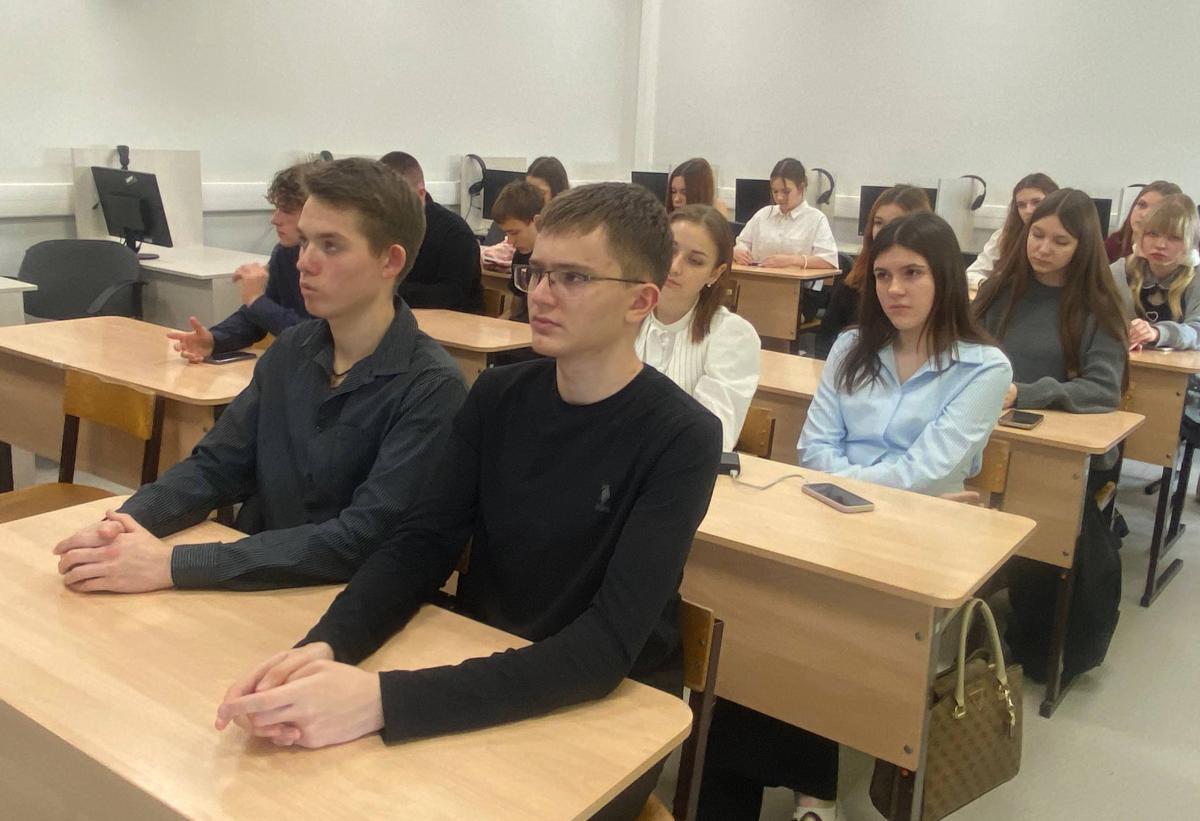 В агроклассах Самойловского и Балашовского районов состоялись плановые занятия Фото 5