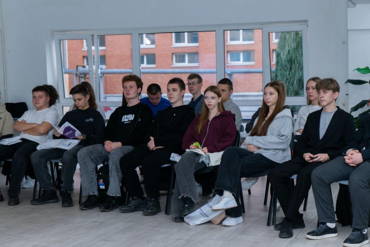 Стартовала обучающая программа региональной школьной лиги дебатов «Свобода мысли» Фото 6 Стартовала обучающая программа региональной школьной лиги дебатов «Свобода мысли» Фото 6