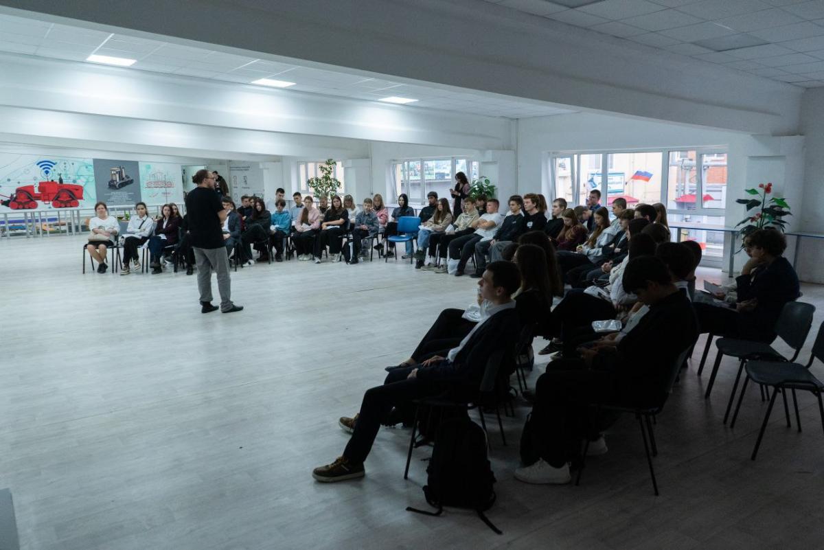 Стартовала обучающая программа региональной школьной лиги дебатов «Свобода мысли» Фото 7 Стартовала обучающая программа региональной школьной лиги дебатов «Свобода мысли» Фото 7