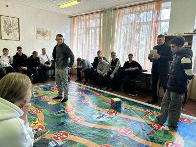 «28 шагов от Баронска до Маркса» для группы МСГ - 18201