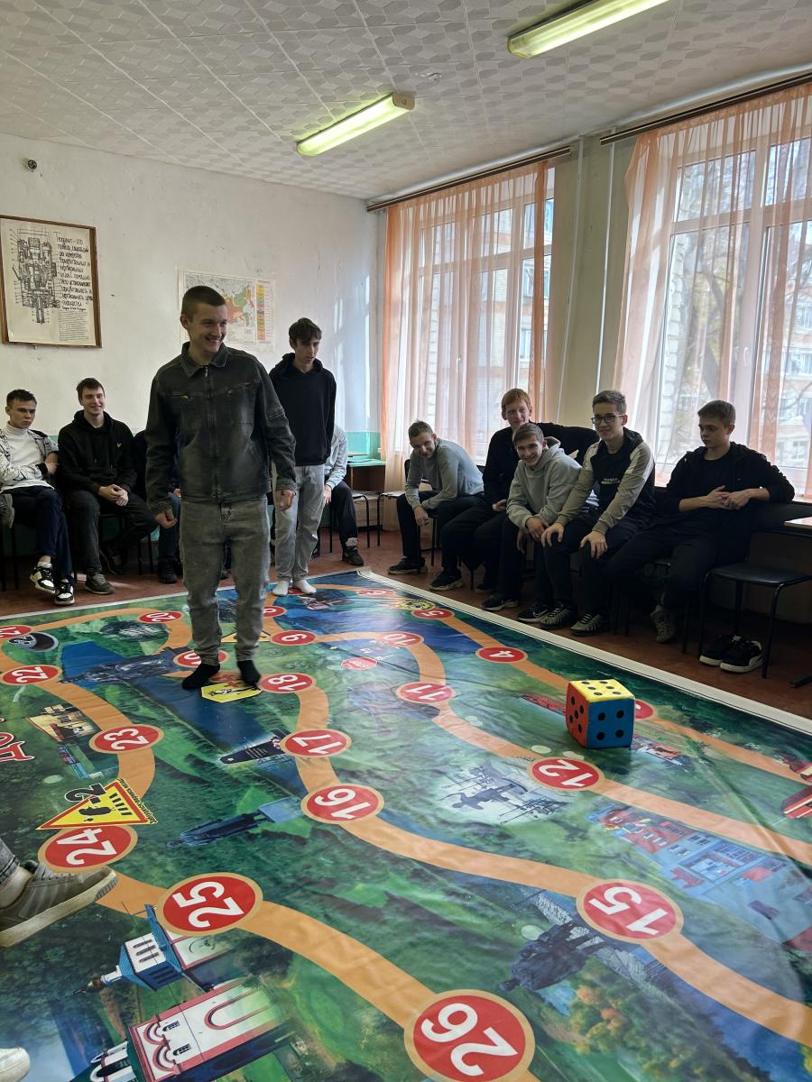 «28 шагов от Баронска до Маркса» для группы МСГ - 18201 Фото 1