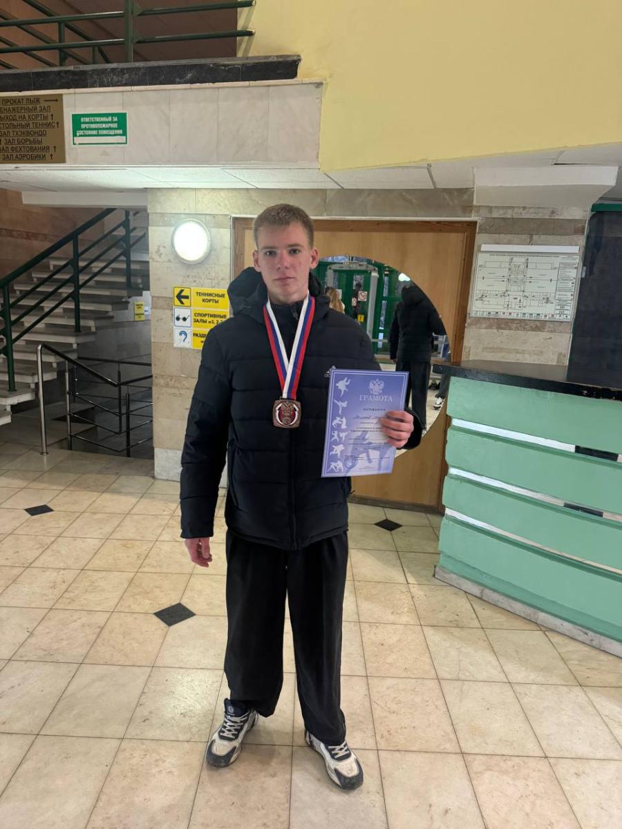 Студент Вавиловского университета — бронзовый призер чемпионата и Первенства Саратовской области по кикбоксингу Фото 2