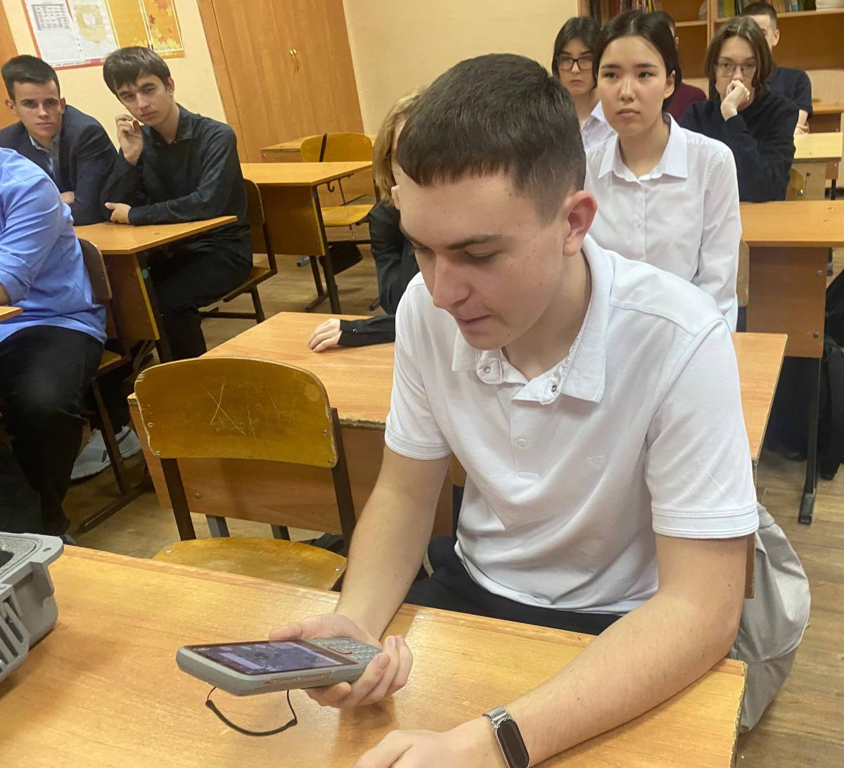 Саратовские школьники узнали о преимуществах обучения в Вавиловском университете Фото 3