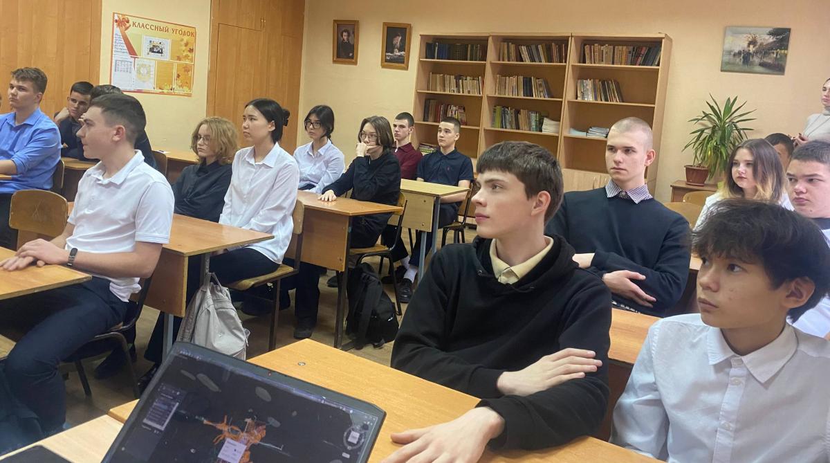 Саратовские школьники узнали о преимуществах обучения в Вавиловском университете Фото 7