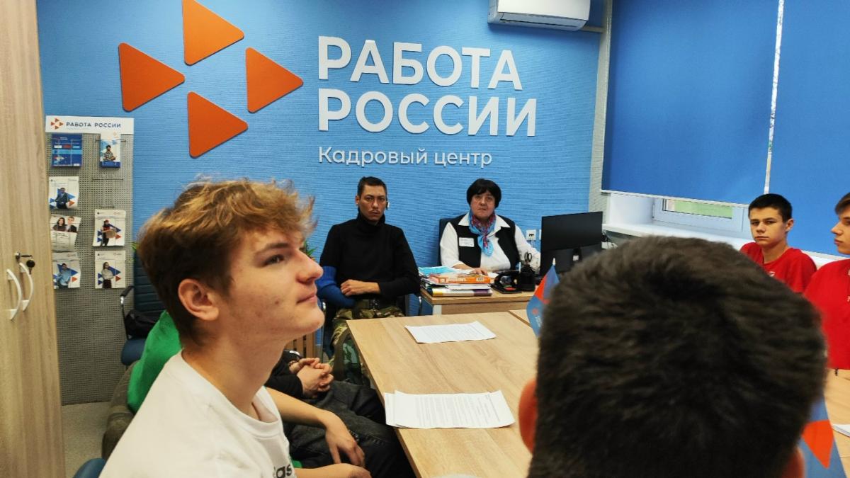 Встреча студентов с участником специальной военной операции. Фото 3