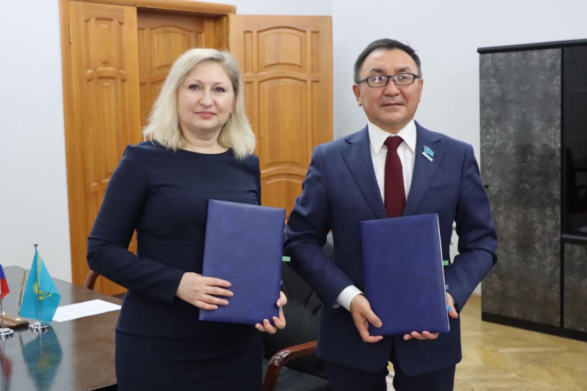 Делегация вуза приняла участие в XXI Форуме межрегионального сотрудничества России и Казахстана Фото 2 Делегация вуза приняла участие в XXI Форуме межрегионального сотрудничества России и Казахстана Фото 2