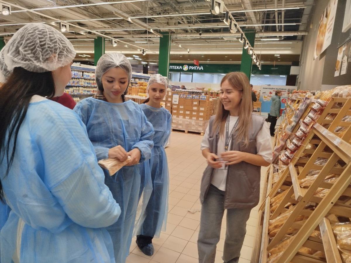 Экскурсия ООО «АШАН» Фото 2 Экскурсия ООО «АШАН» Фото 2