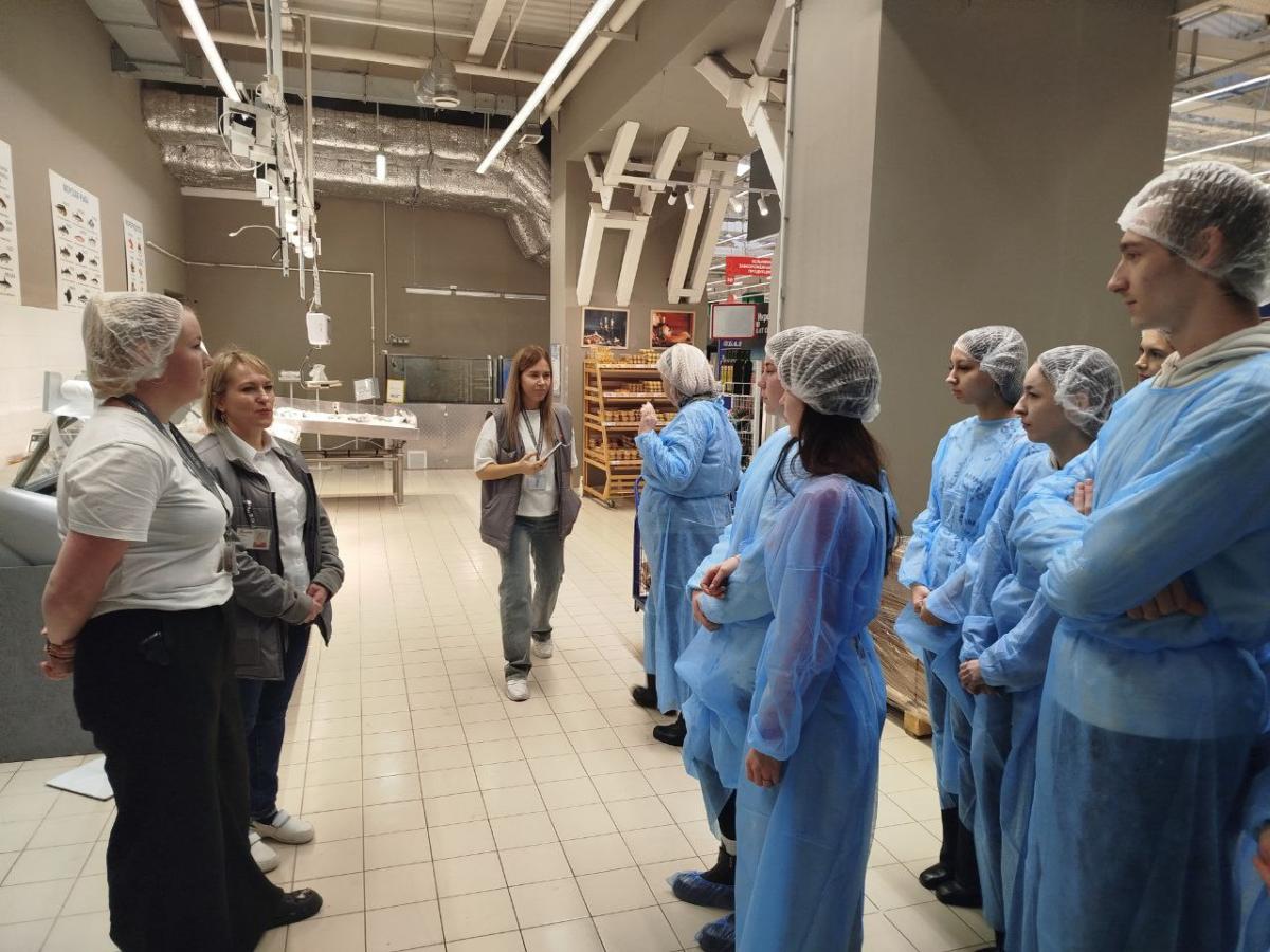 Экскурсия ООО «АШАН» Фото 4 Экскурсия ООО «АШАН» Фото 4