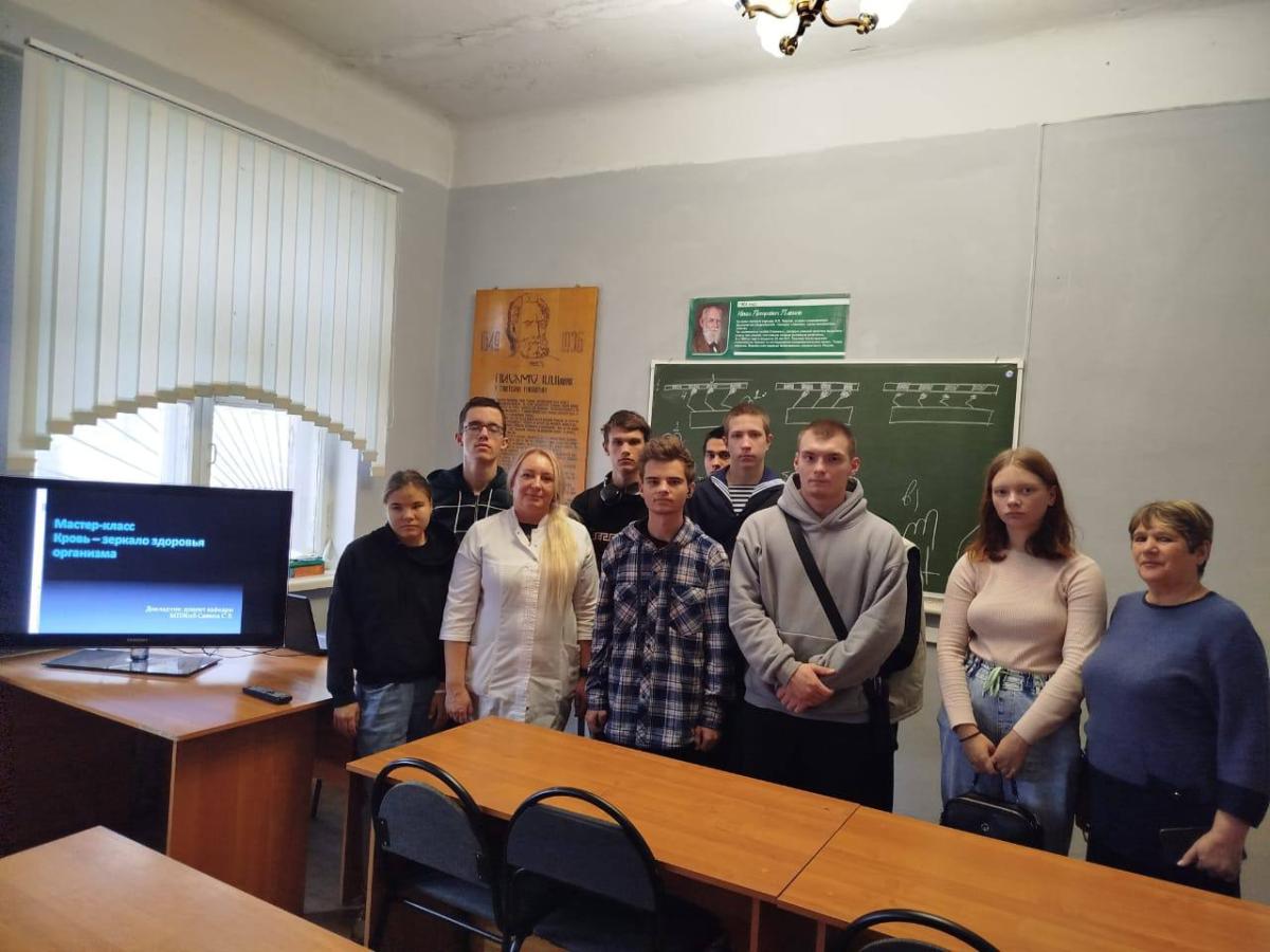 Мастер-класс для обучающихся колледжа ГАПОУ СО «СКВТСиС» г. Саратов Фото 2