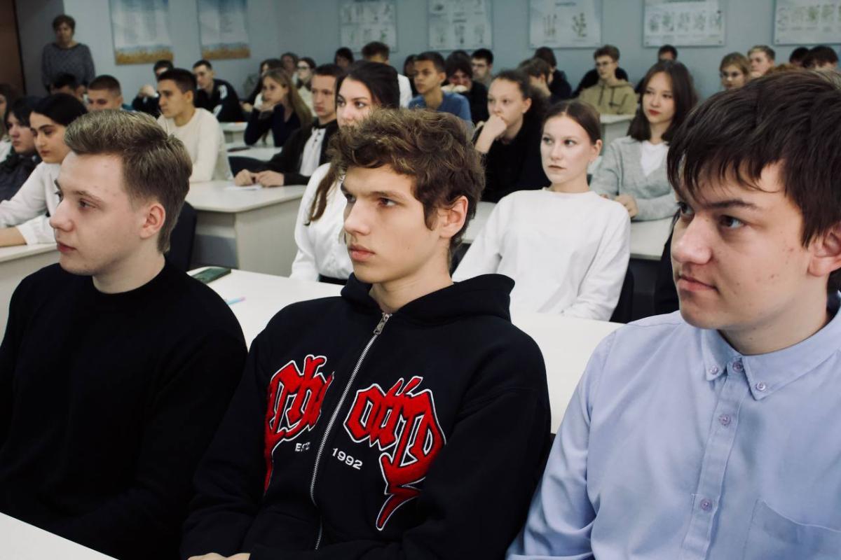 Проведен обучающий мастер-класс «Как написать сочинение ЕГЭ на 22 балла?» Фото 3