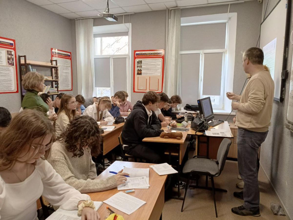 Профориентационная работа в МОУ "Лицей прикладных наук имени Д. И. Трубецкова" (МОУ ЛПН) г. Саратова Фото 6