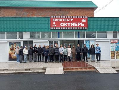 Посещение кинотеатра «Октябрь»