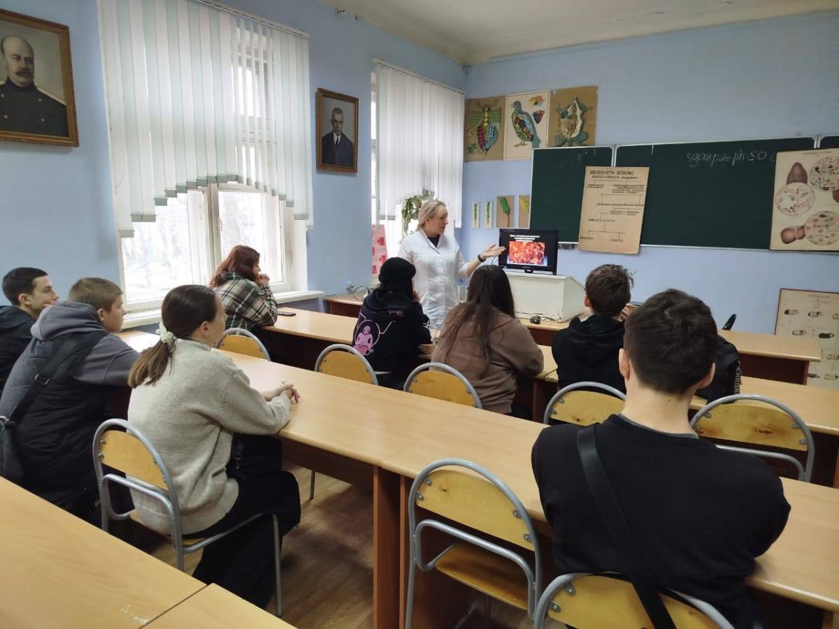 Профориентационная работа с обучающимися ГАПОУ СО «Саратовский техникум отраслевых технологий» Фото 3