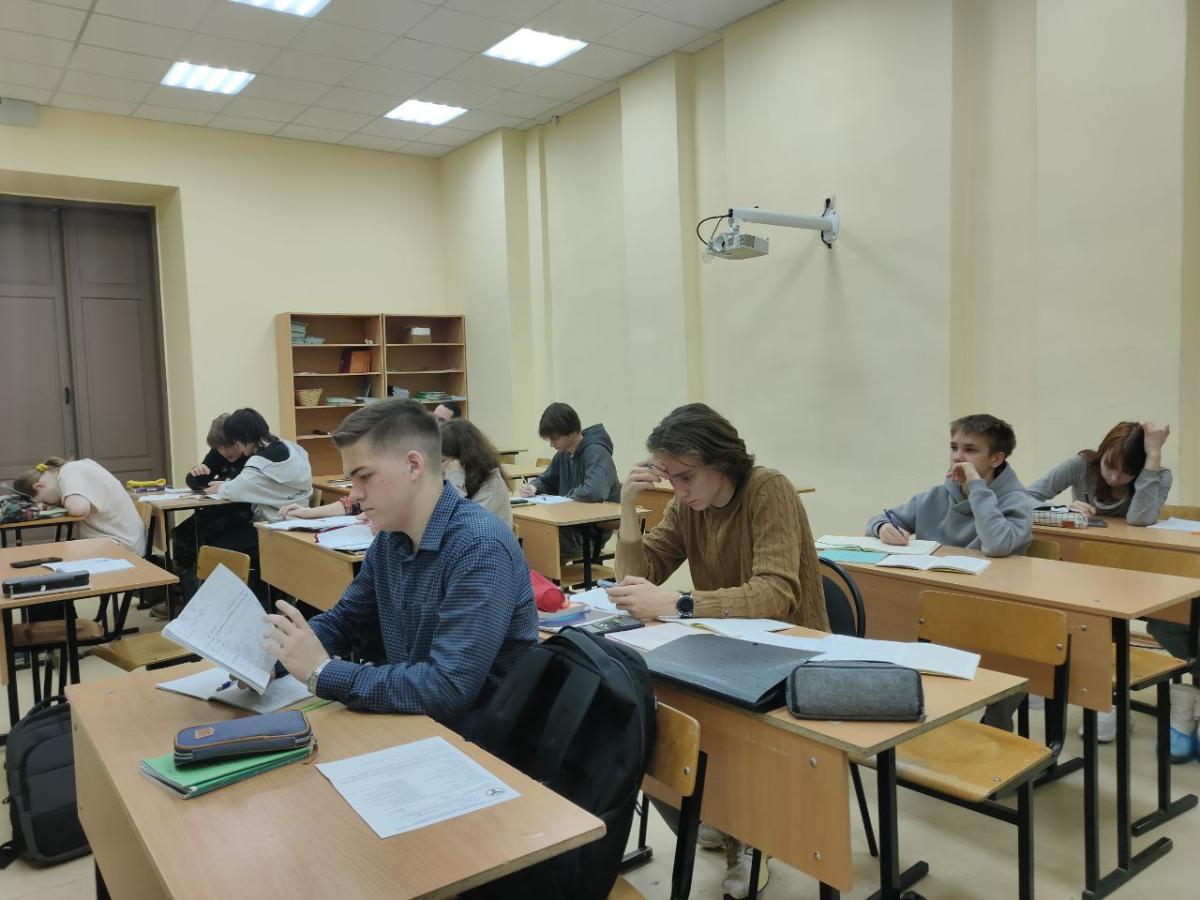 Профориентационная работы в ЧОУ ЛИЕН 