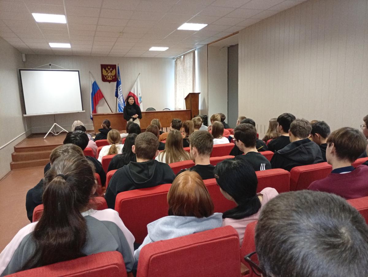 Акция «День правовой помощи детям» прошла успешно в Марксовском сельскохозяйственном техникуме Фото 5