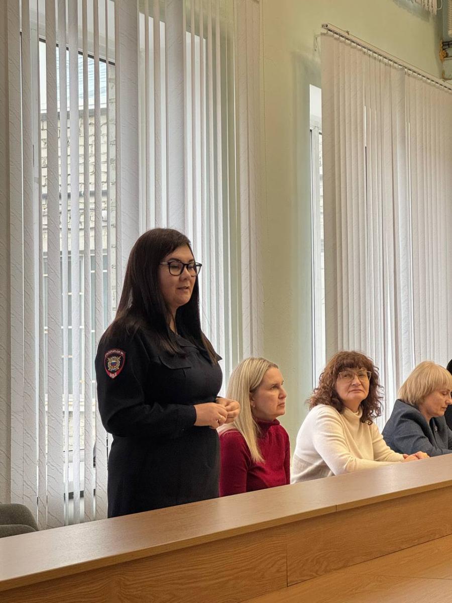 Мероприятие, посвящённое Единому дню профилактики безнадзорности и правонарушений несовершеннолетних Фото 1