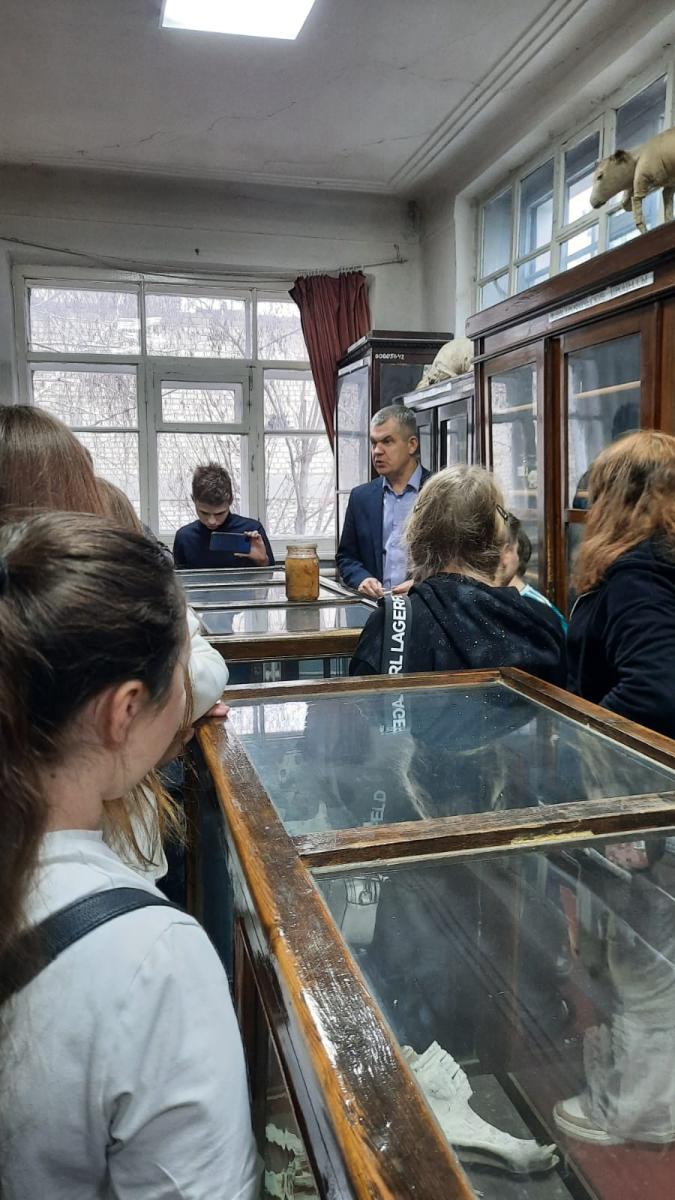 Профориентационная работа с обучающимися МОУ "Гимназия № 75 имени Д.М. Карбышева" Фото 2