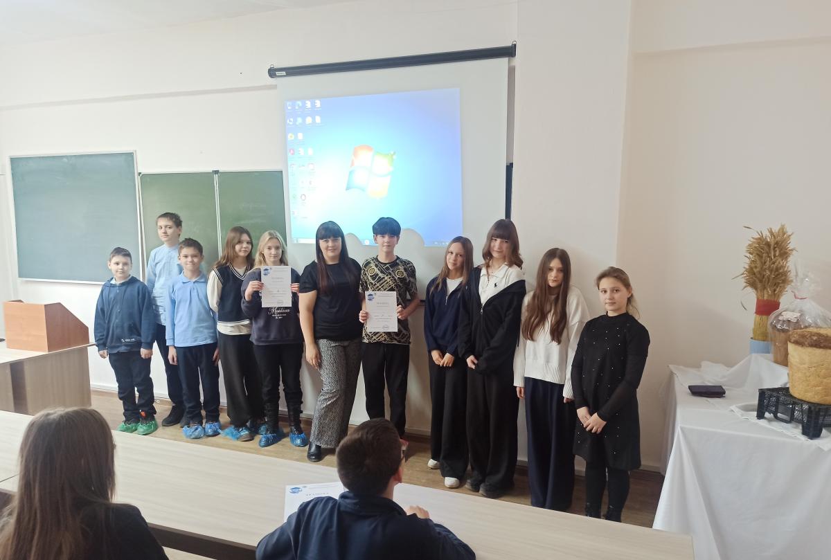 Школьники из МОУ СОШ №55 раскрыли тайны науки о питании Фото 12