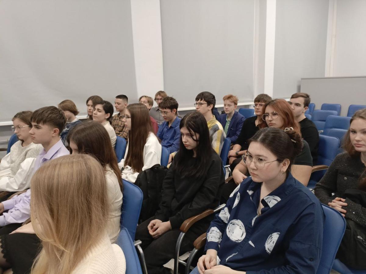 Профориентационная работа в МАОУ «Гимназия № 3» г. Саратова Фото 4 Профориентационная работа в МАОУ «Гимназия № 3» г. Саратова Фото 4