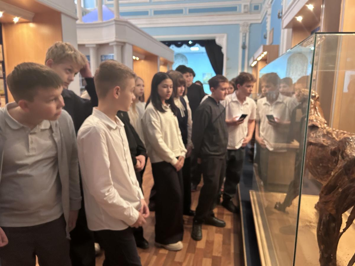 Школьники посетили музей истории Фото 3