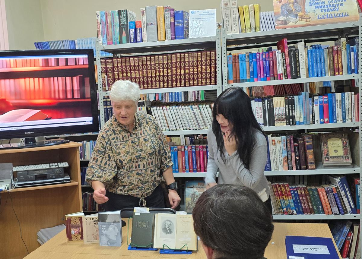 Урок литературы в формате конкурса чтецов стихов Ф.И.Тютчева Фото 3 Урок литературы в формате конкурса чтецов стихов Ф.И.Тютчева Фото 3