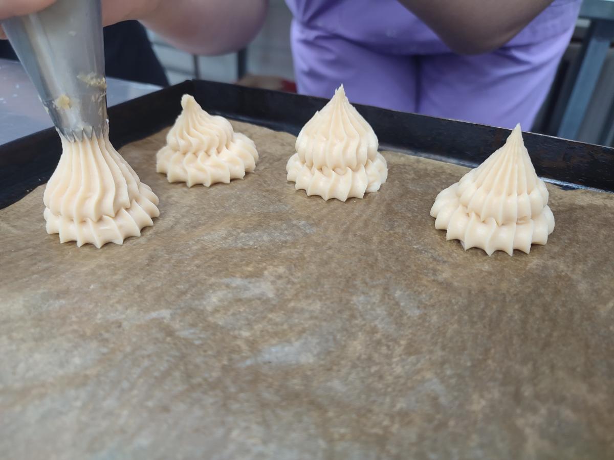 Мастер-класс «Приготовление изделий из заварного полуфабриката» Фото 11 Мастер-класс «Приготовление изделий из заварного полуфабриката» Фото 11