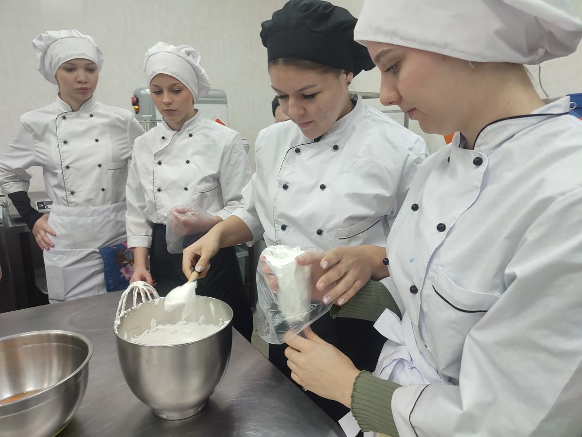 Мастер-класс «Приготовление изделий из заварного полуфабриката» Фото 5 Мастер-класс «Приготовление изделий из заварного полуфабриката» Фото 5