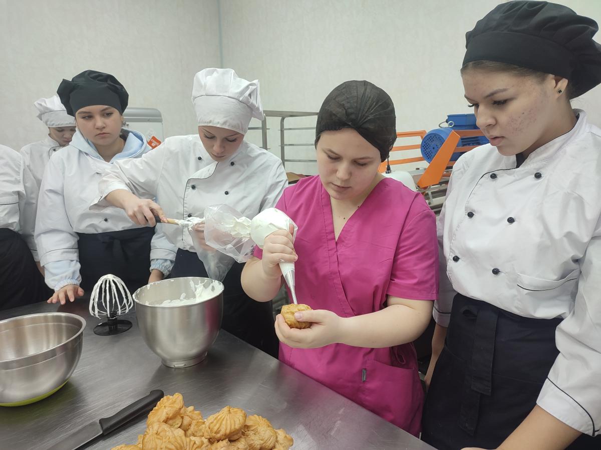 Мастер-класс «Приготовление изделий из заварного полуфабриката» Фото 6 Мастер-класс «Приготовление изделий из заварного полуфабриката» Фото 6