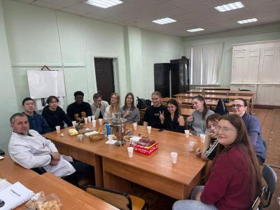 Кураторский час "За чашкой чая"