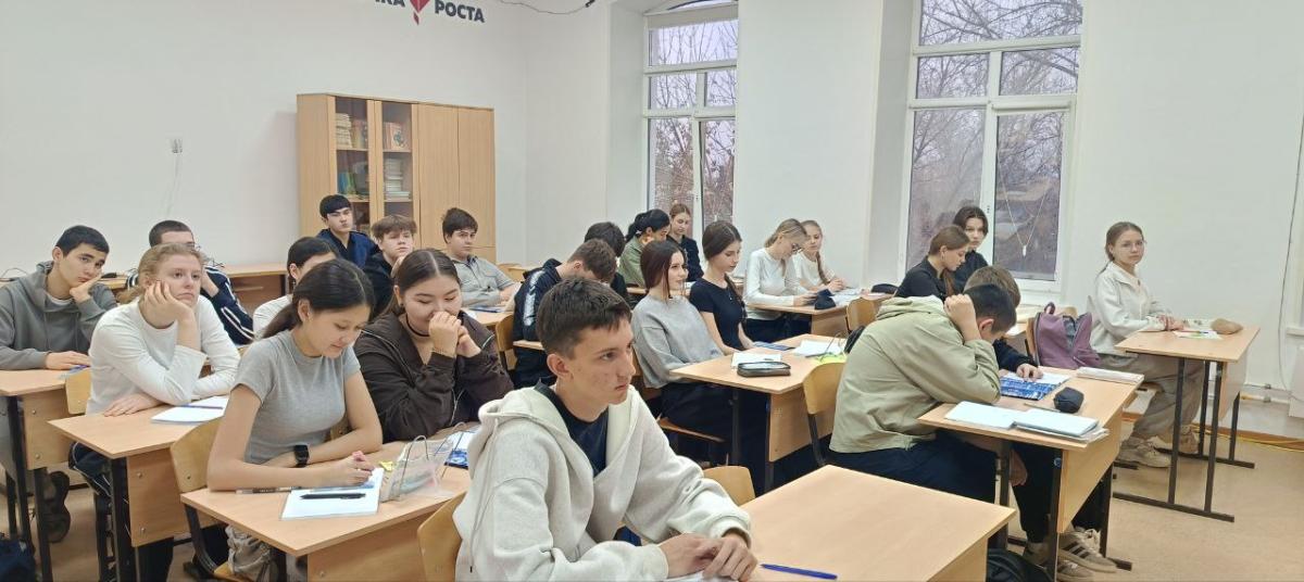 От школьной парты к инженерным вершинам: профориентационное мероприятие для школьников и обучающихся СПО Фото 2 От школьной парты к инженерным вершинам: профориентационное мероприятие для школьников и обучающихся СПО Фото 2